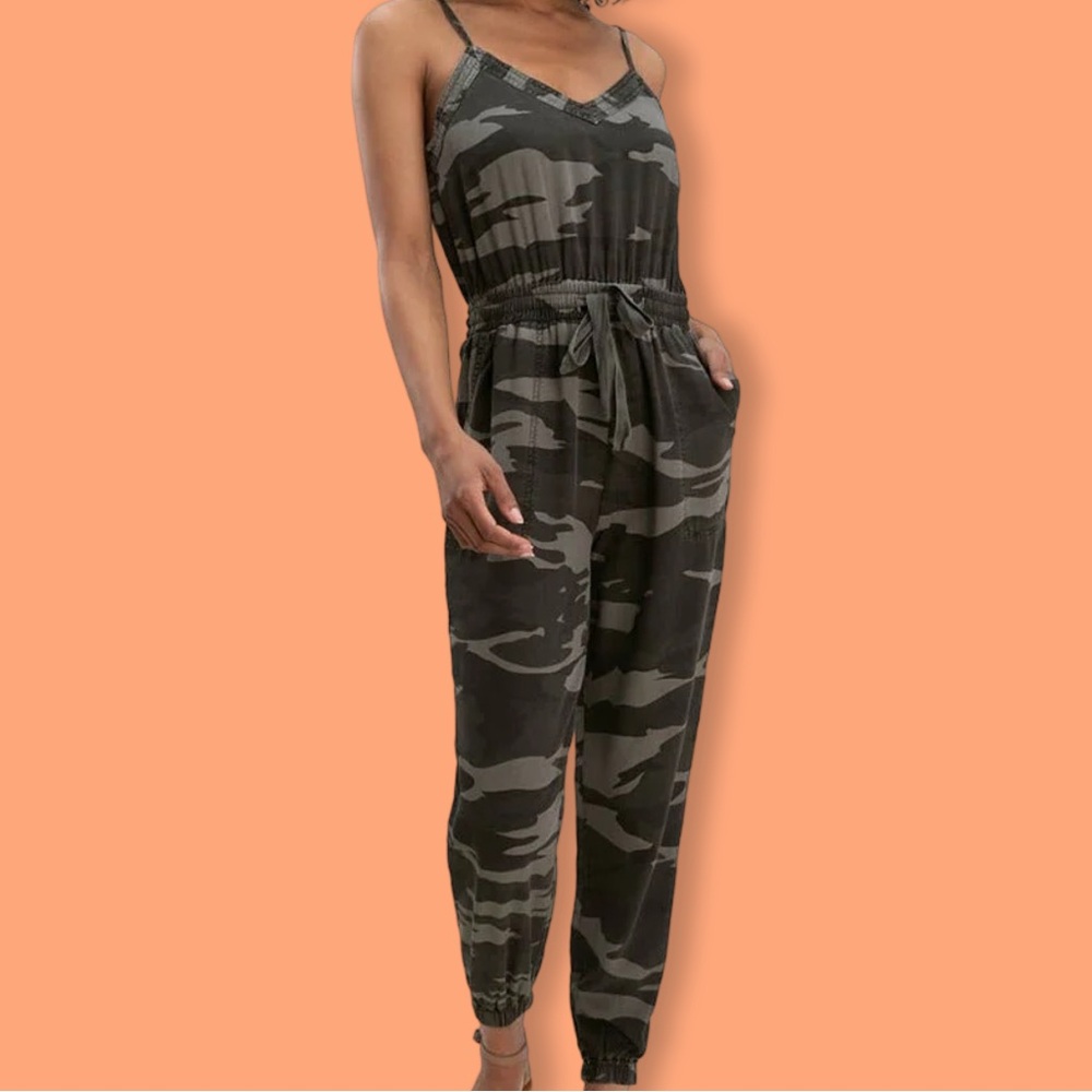 Women's Camouflage Jumpsuit